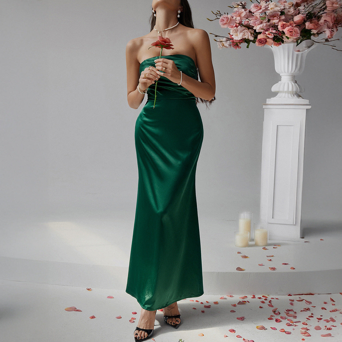 Women’s Evening Gown – Strapless Slim Fit – Full Length Satin-Like Formal Dress