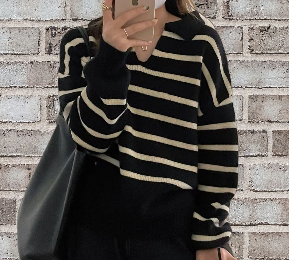 Women’s Pullover Sweater – Relaxed Fit – Wool Knit – V-Neck – Striped Long Sleeve