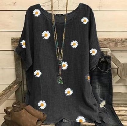 Women’s T-Shirt – Relaxed Fit – Daisy Floral Print – Short Sleeve – Breathable Blend