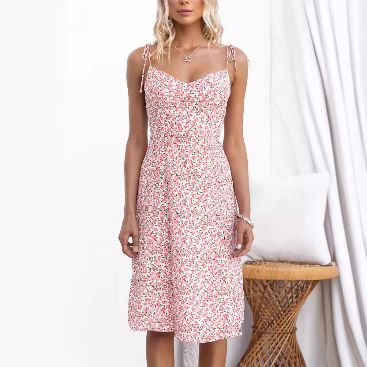 Women’s Midi Dress – Slim Fit – V-Neck – Spaghetti Straps – Floral Print – Side Slit