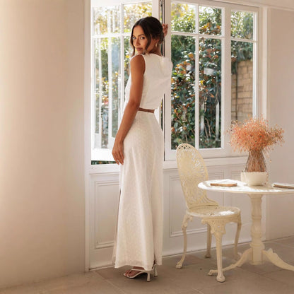 Women’s Long Dress – Fitted Silhouette – Sleeveless – Cut-Out Waist – High Slit Skirt