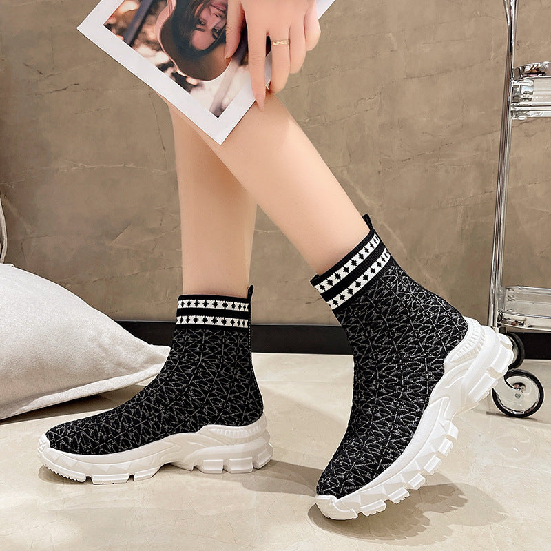 Women's Fashionable Sneaker Socks - Chunky Sole - Geometric Pattern
