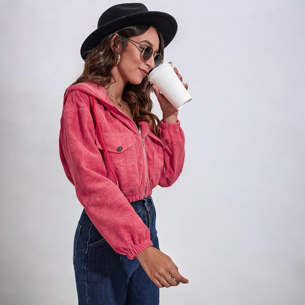 Modern short jacket for women with zip closure