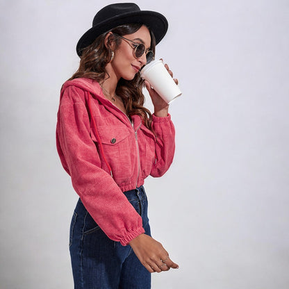 Modern short jacket for women with zip closure
