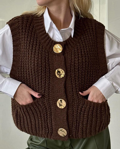 Women’s Knitted Vest – Wool Blend – Oversized Fit – Ribbed – Button Front – Pockets