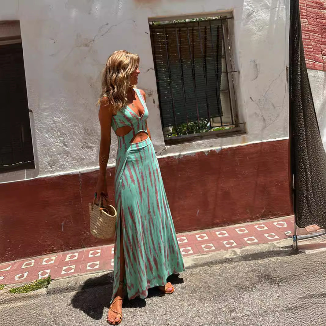 Women’s Maxi Dress – Slim Fit – V-Neck – Waist Cut-Out – Side Slit Bold Print