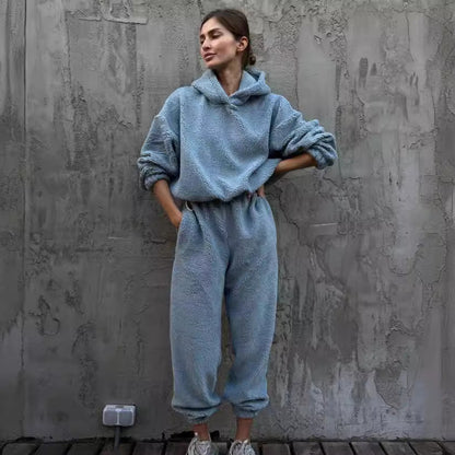 Women’s Loungewear Set – Fleece Hoodie and Pants – Relaxed Fit – High Waist – Cozy Feel