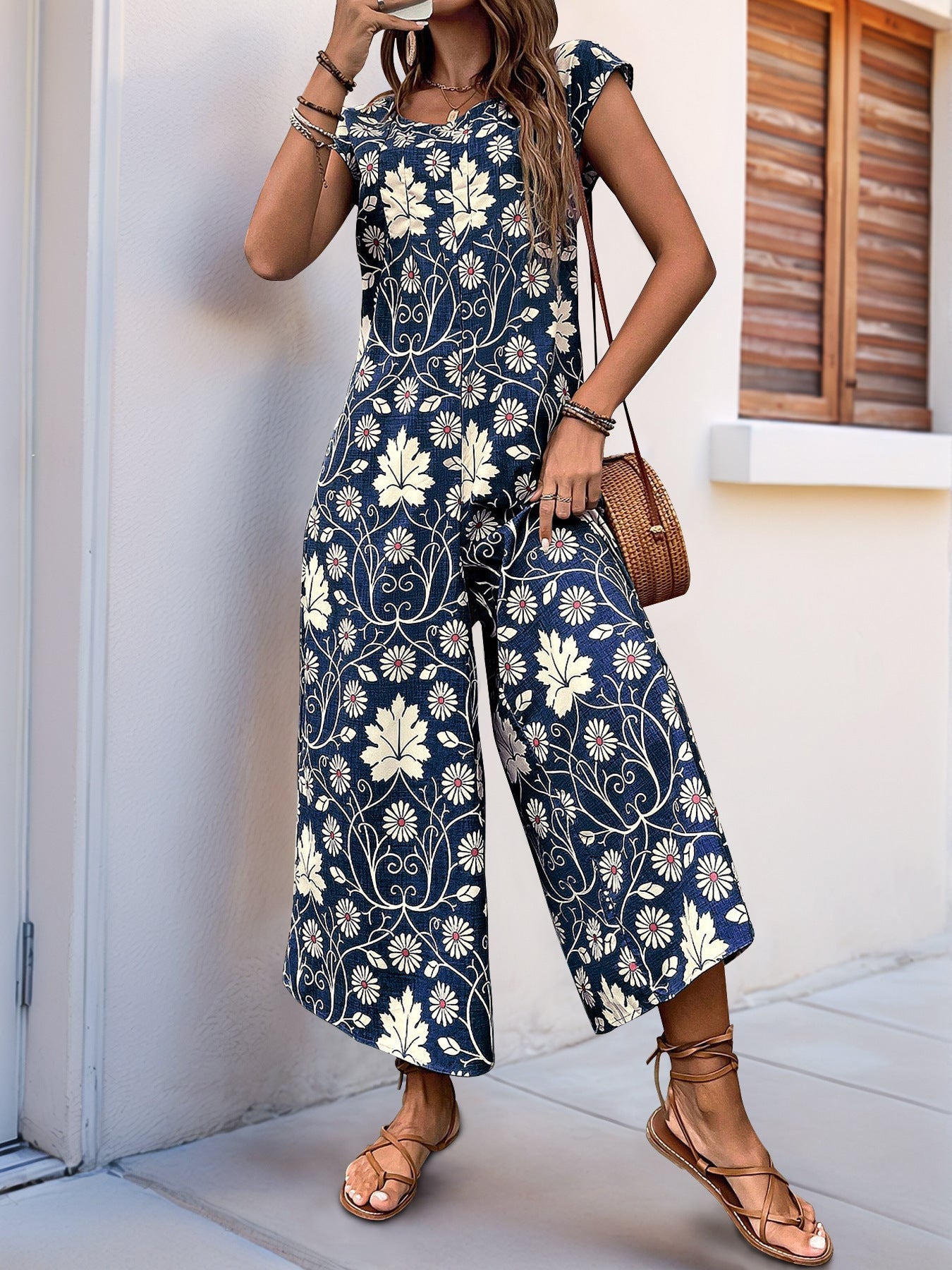 Women’s Jumpsuit - Relaxed Fit - Wide Leg - Short Sleeve - Floral Blend