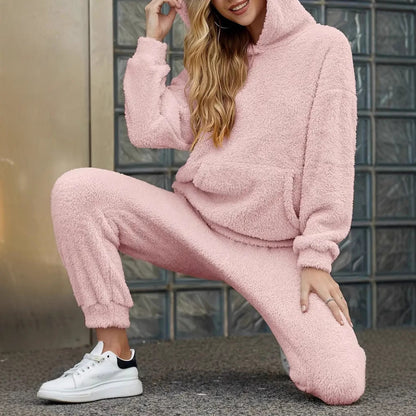 Women’s Two-Piece Loungewear Set – Plush Pullover Hoodie – Wide-Leg Pants – Relaxed Fit