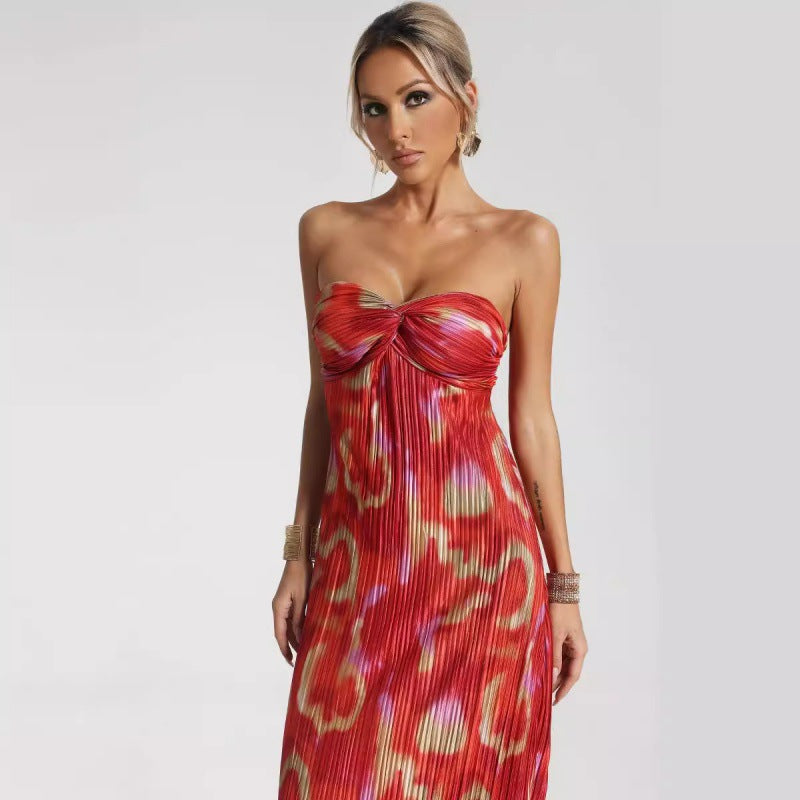 Women’s Strapless Maxi Dress – Slim Fit – Pleated Fabric – Abstract Print – Elegant Style