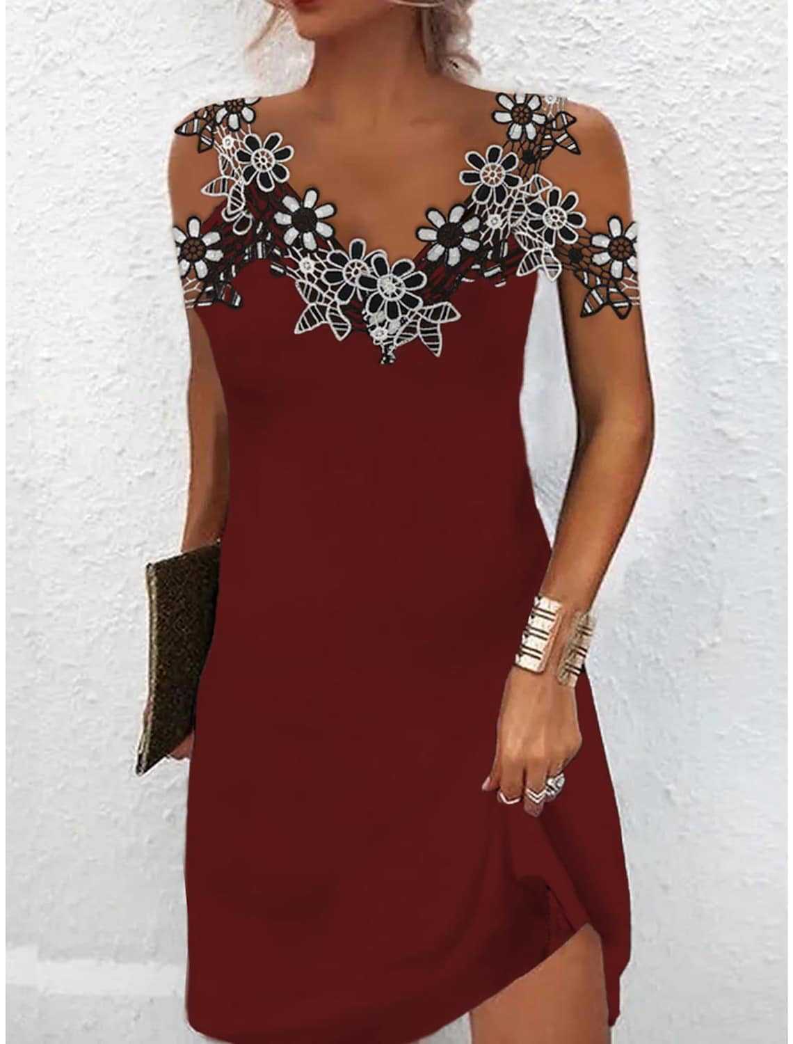 Women’s Evening Dress – Slim Fit – Embroidered Lace – V-Neck – Sleeveless Luxury Fabric