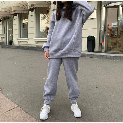 Women’s Tracksuit Set – Oversized Hoodie – Relaxed Fit Joggers – Soft Fleece Blend