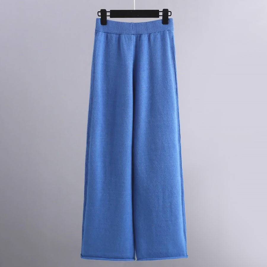 Women's turtleneck sweater and wide-leg knit pants set