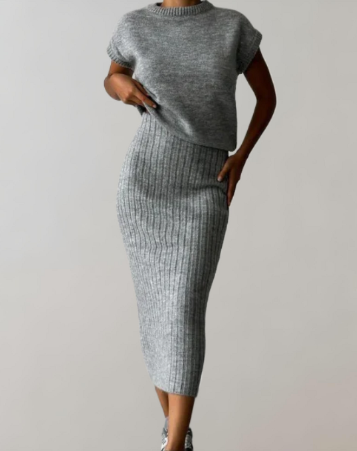 Women's modern 2 piece knitted set