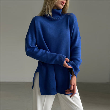 Fashionable turtleneck jumper with side slits for women
