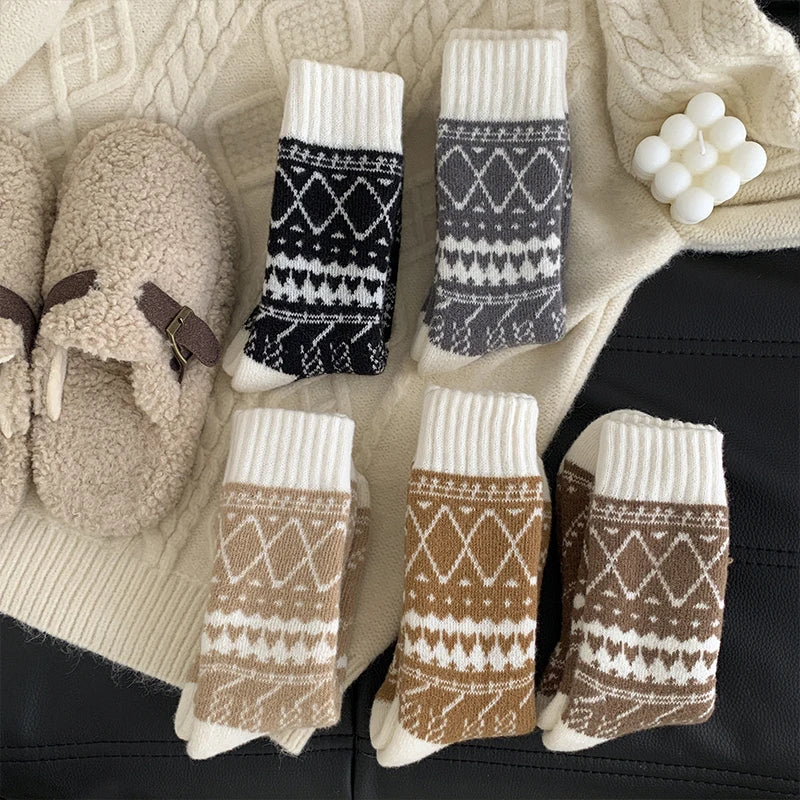 Olivia Crew Fit Socks | Fair Isle Pattern Mid-Calf Socks