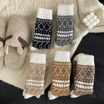 Olivia Crew Fit Socks | Fair Isle Pattern Mid-Calf Socks
