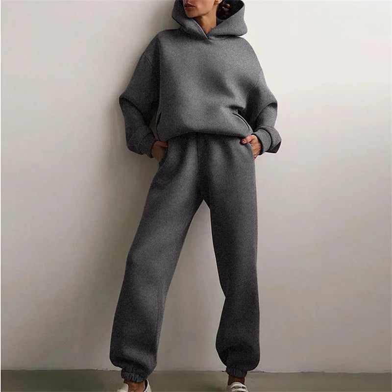 Women's oversized hoodie sweatshirt with long pants set