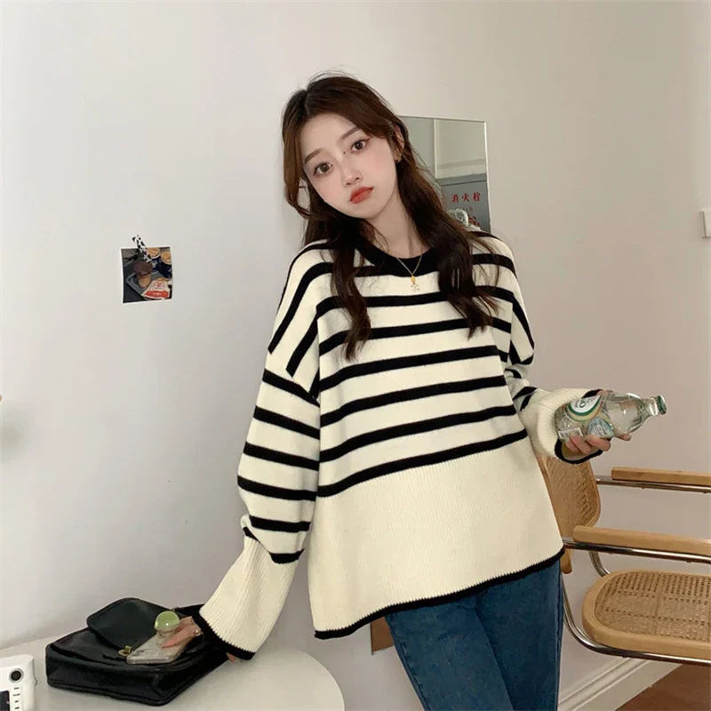 Women's striped oversized knitted sweater