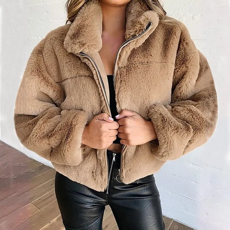 Women’s Faux Fur Jacket - Oversized Fit - High Collar - Full Zip Closure - Soft & Cozy