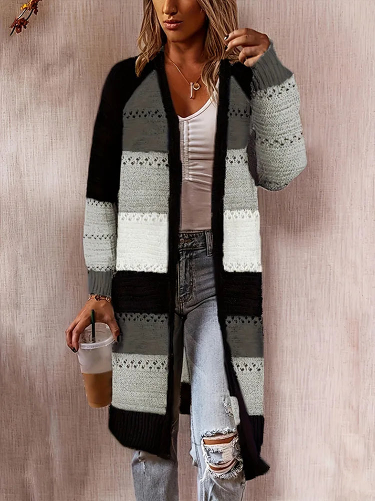 Women’s V-neck long sleeve cardigan sweater with plaid pattern