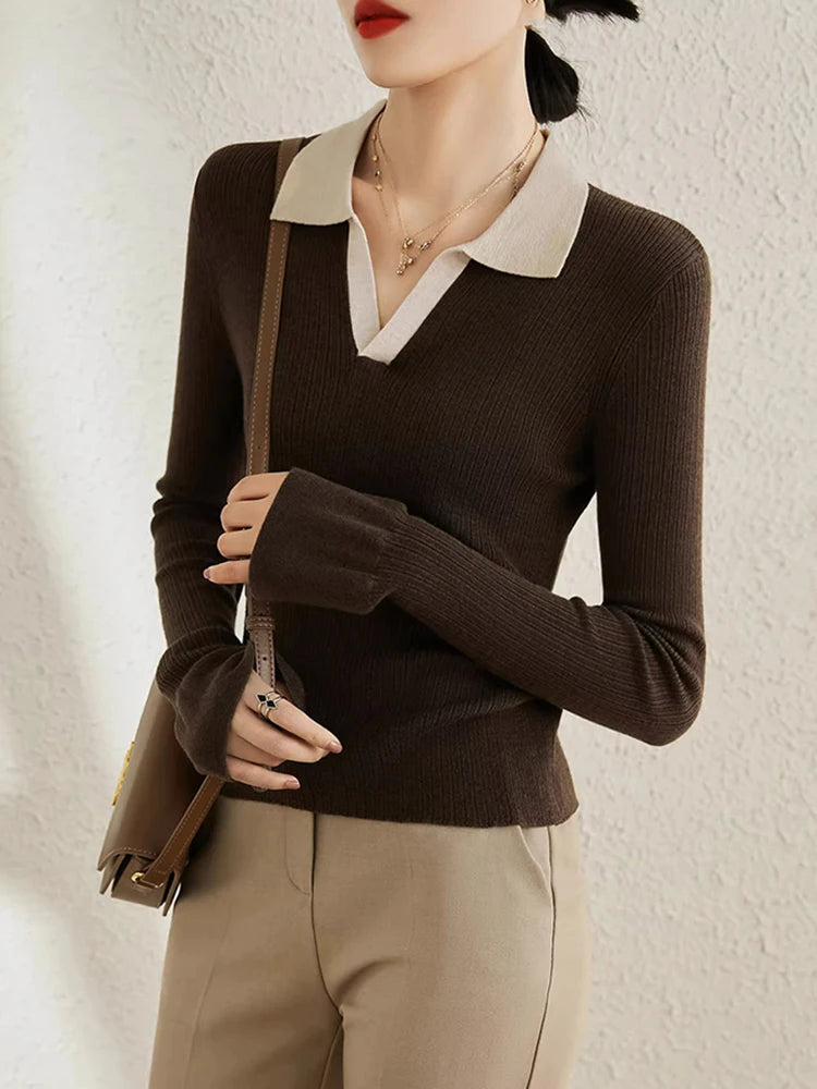 Elegant v-neck ribbed sweater with contrast collar for women