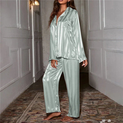 Women's plus size glossy stripe sleepwear set