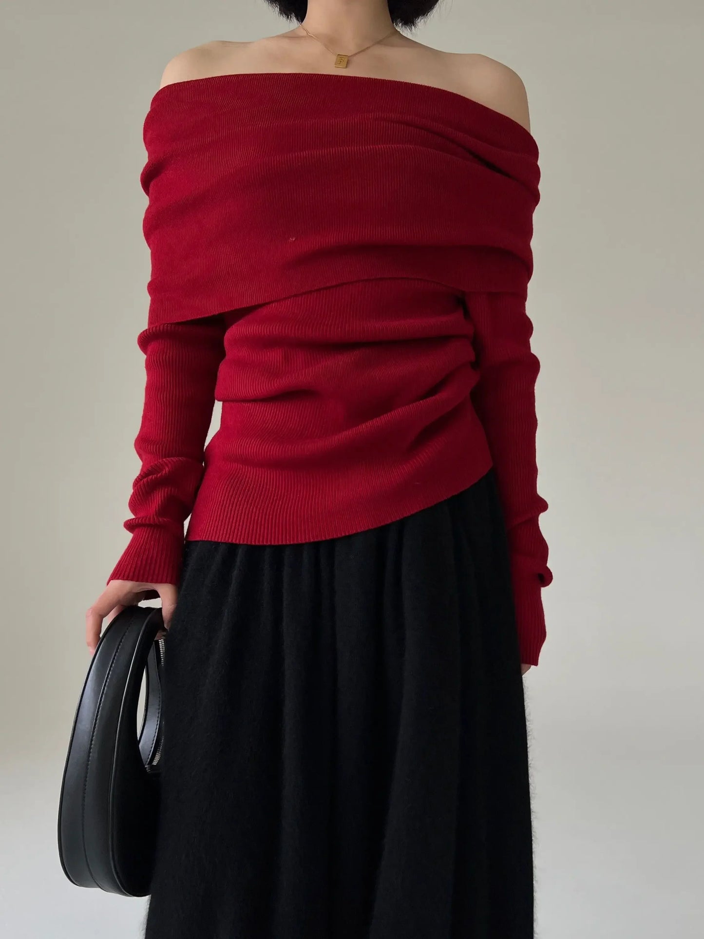 Off-shoulder ribbed knit sweater for women