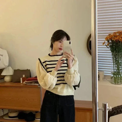 Women's chic stripe knit balloon sleeve sweater