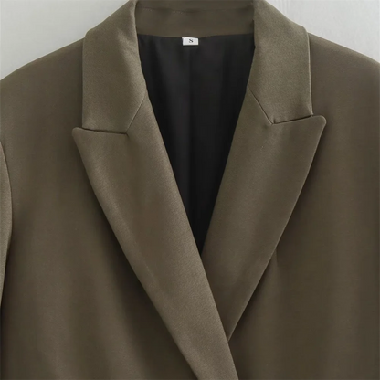 Women’s Blazer – Double-Breasted – Tailored Fit – Notch Lapel – Flap Pockets