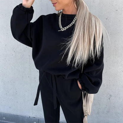 Women's casual roundneck sweatshirt and sweatpants set