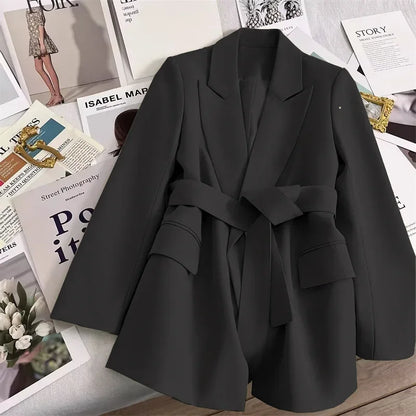 Women's chic belted blazer