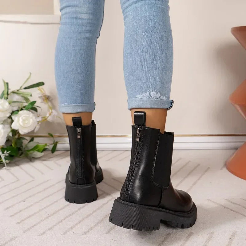 Women's comfortable chelsea boots