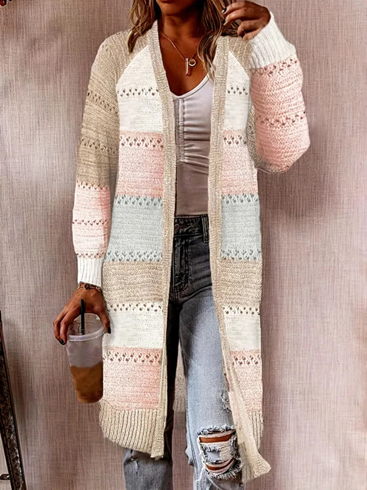 Women’s V-neck long sleeve cardigan sweater with plaid pattern