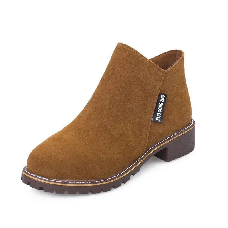 Women’s versatile ankle boots