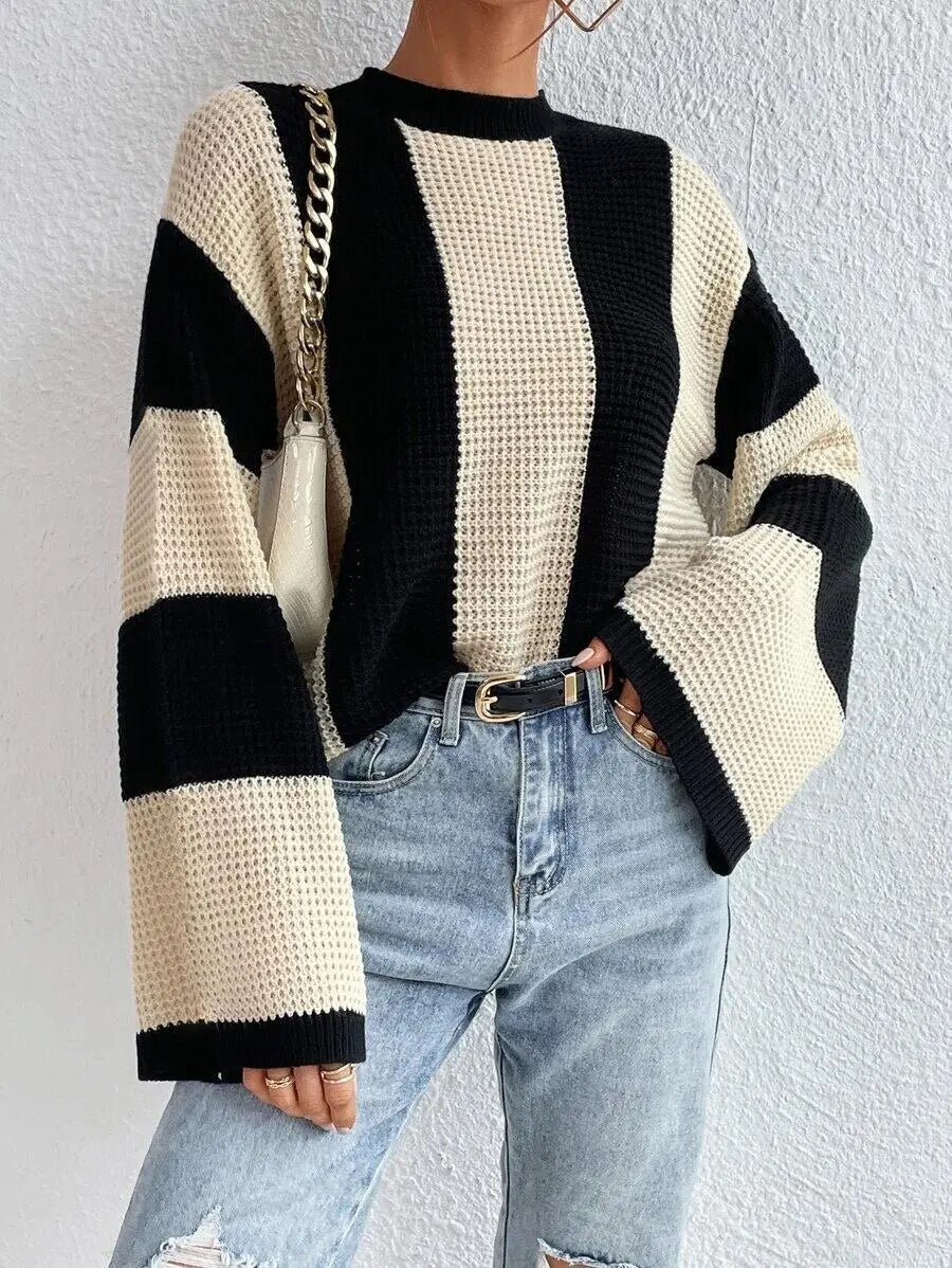 Women's contrast color knit pullover with loose sleeves