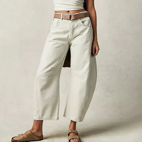 Women's relaxed-fit jeans