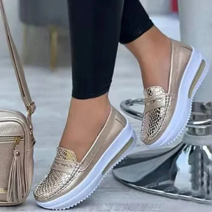 Women's breathable slip-on casual shoes with soft sole