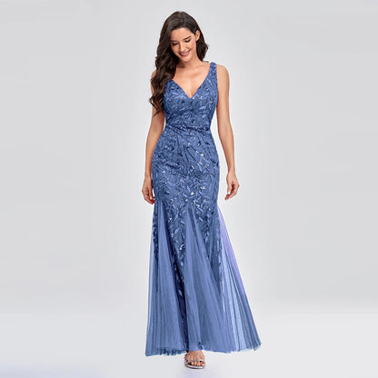 Slim elegant V-neck sleeveless evening dress for women