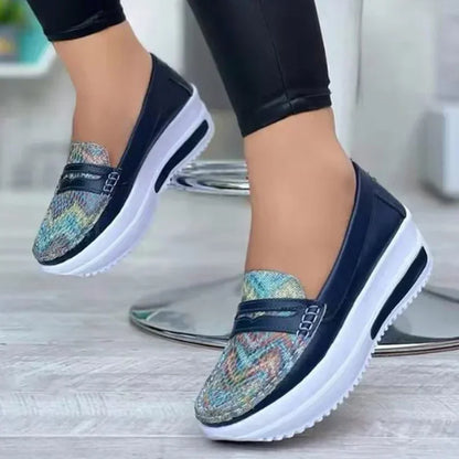 Women's breathable slip-on casual shoes with soft sole