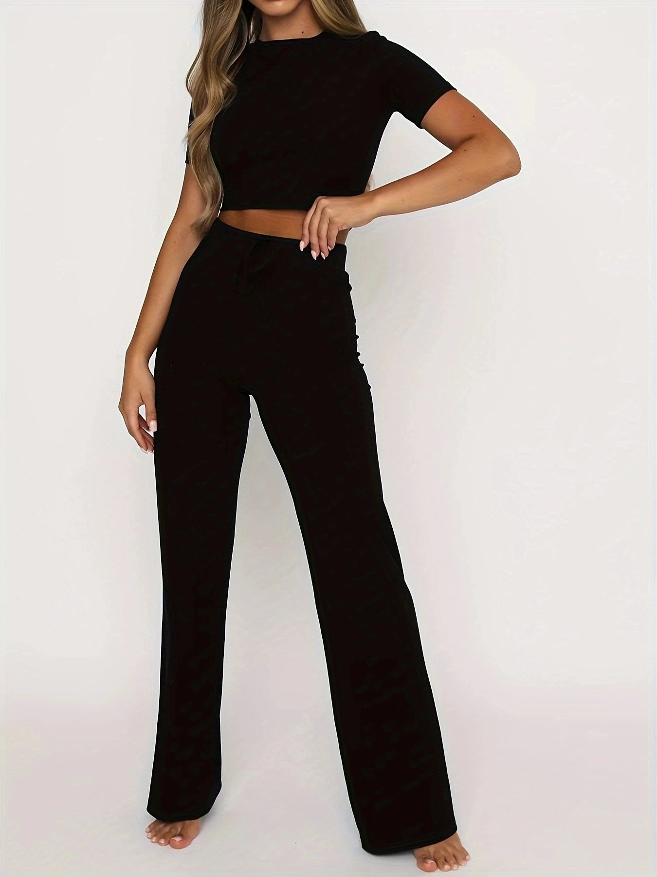Women's casual crop top and drawstring sweatpants set