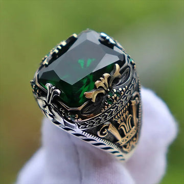 Vintage elegance inlaid crystal statement ring