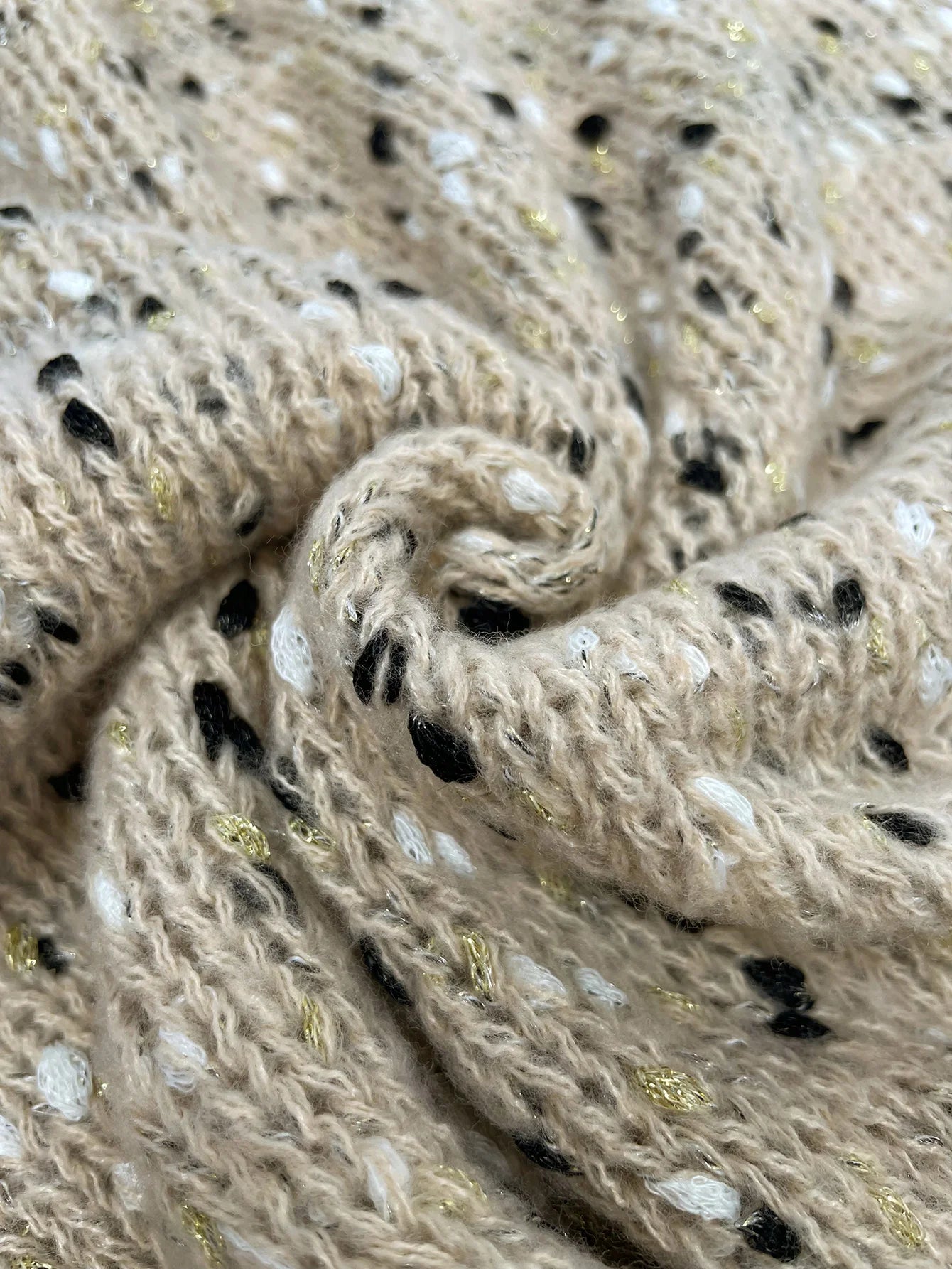 Textured knit sweater with relaxed fit for women