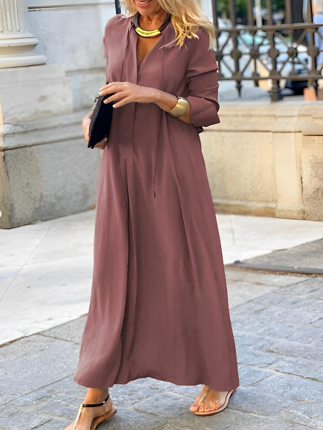 Elegant Long-Sleeve Dress for Women - Versatile and Stylish