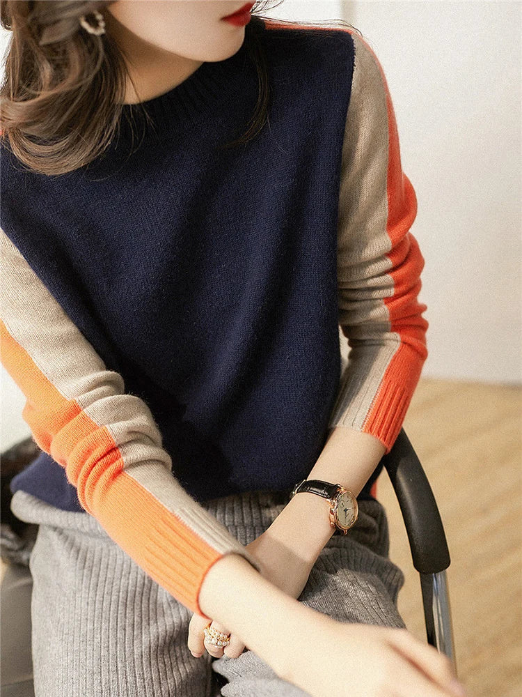 Color-blocked pullover sweater for women