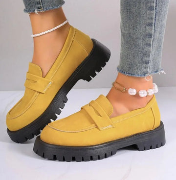 Women's casual slip-on shoes