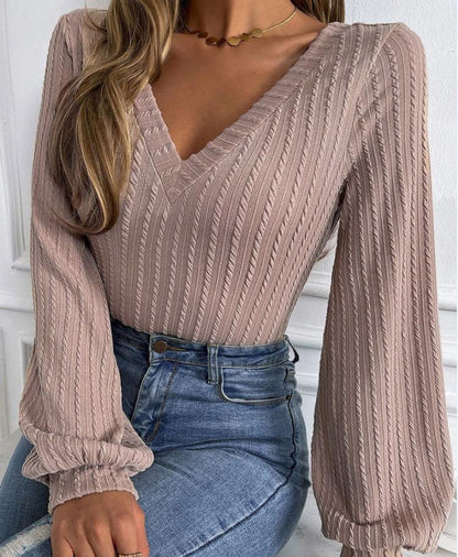 Stylish women's knitted V-neck top