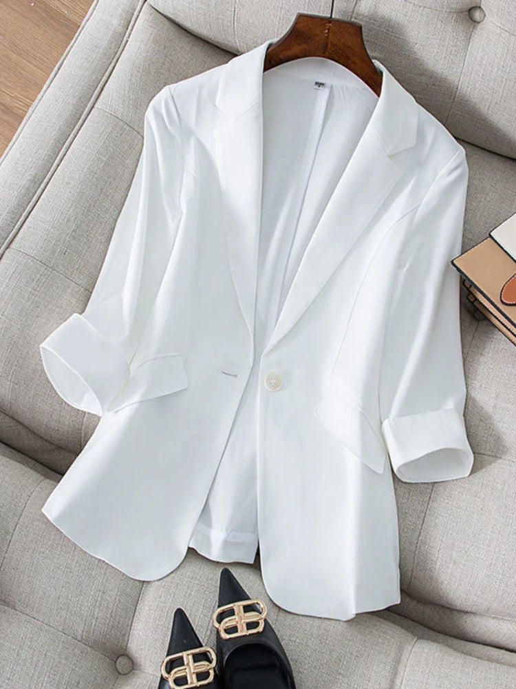 Women's double-breasted blazer with button detailing