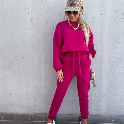 Women's casual roundneck sweatshirt and sweatpants set