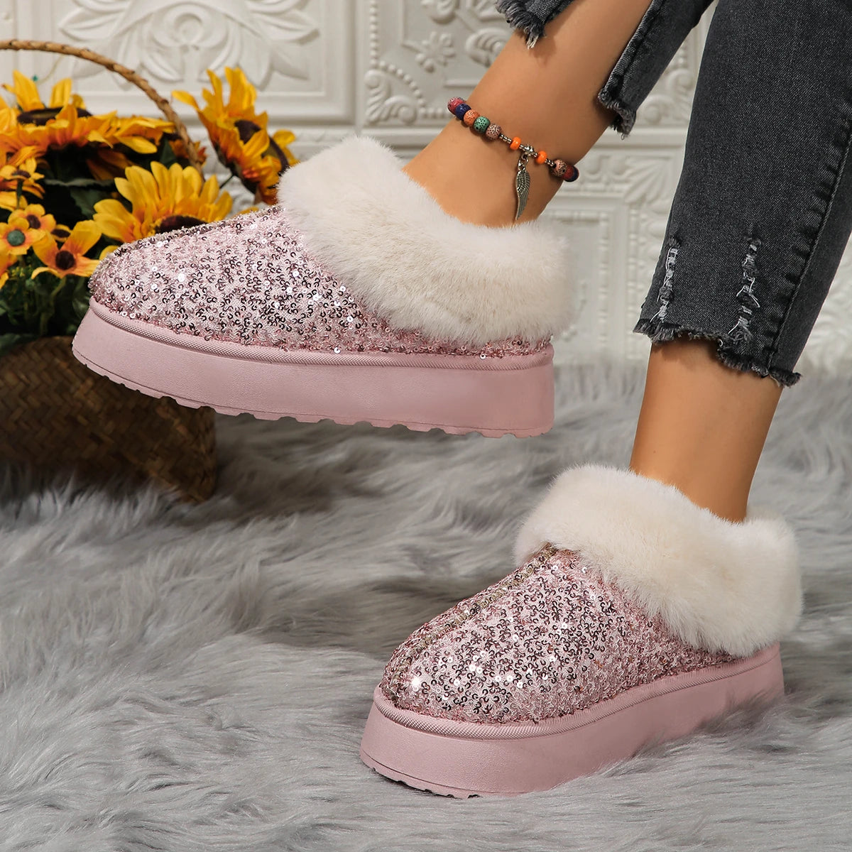 Women's thick-soled snow boots with furry short tube design